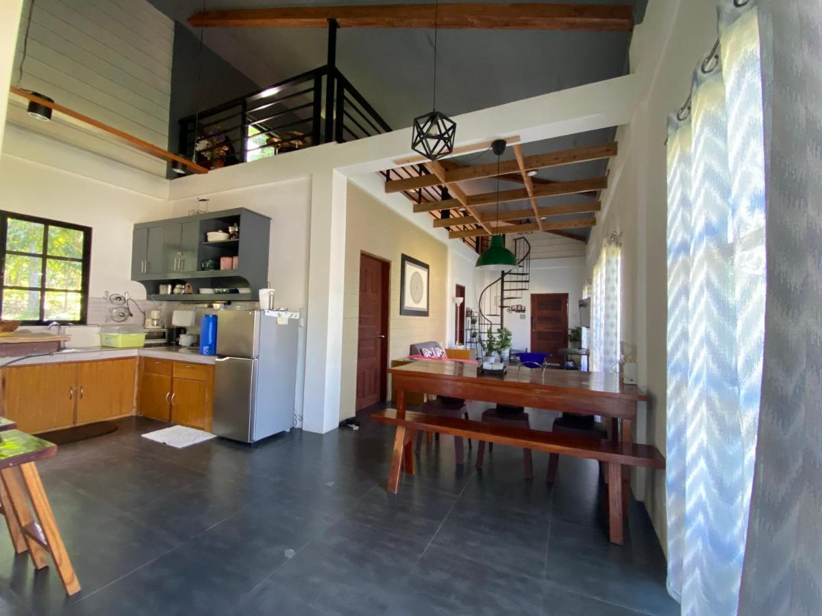 Laguna Loft Camiguin Villa Mambajao Buitenkant foto